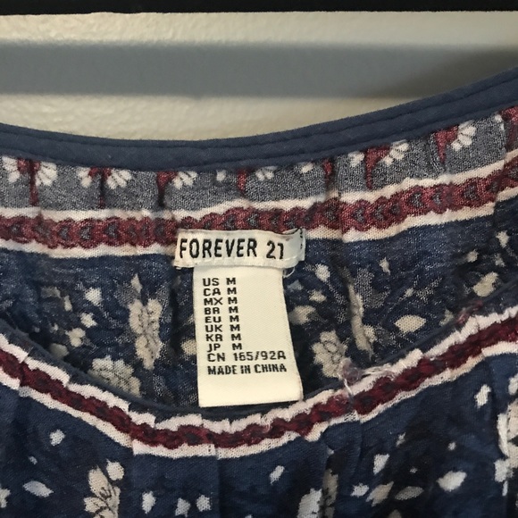 Forever 21 off the shoulder top - Picture 2 of 2